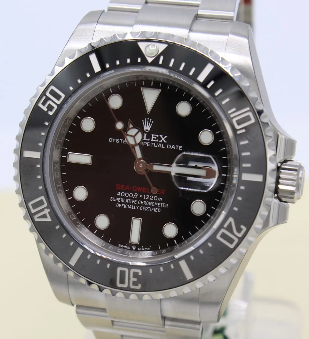NEU Rolex Sea-Dweller Ref.: 126600 Verkauft