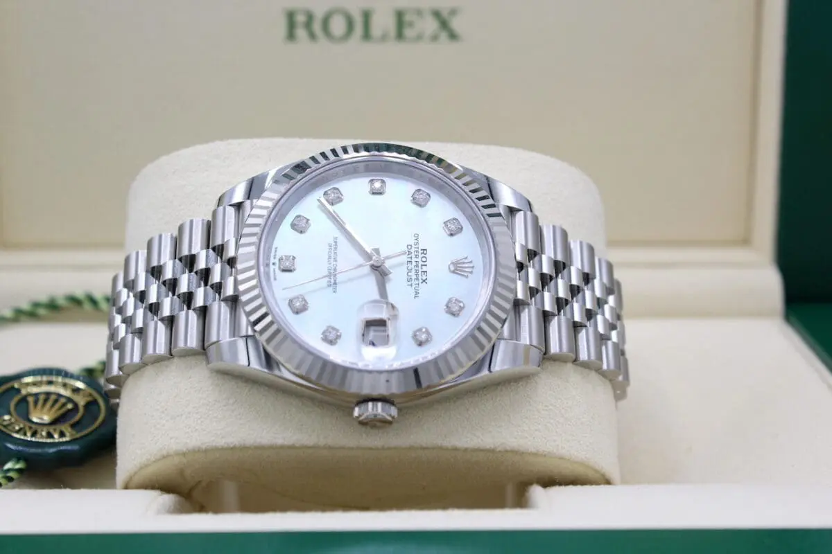 Rolex Datejust Ref.: 126334 - MOP Dial - Diamantbesatz -