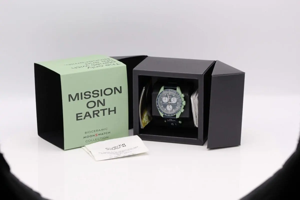 Omega Swatch Mission to Earth / NEU / mit Rechnung /