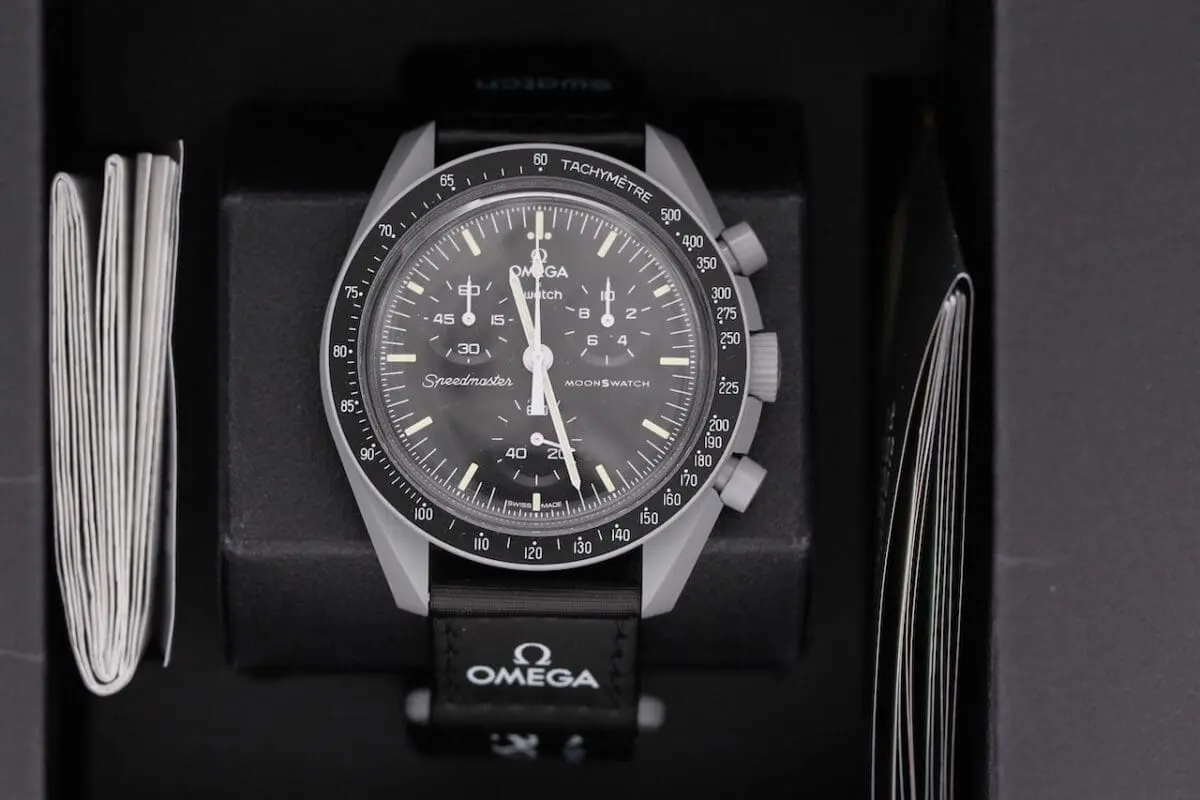 Omega Swatch "MISSION TO THE MOON" / NEU / B+P / 01-2022 / Deutsch /