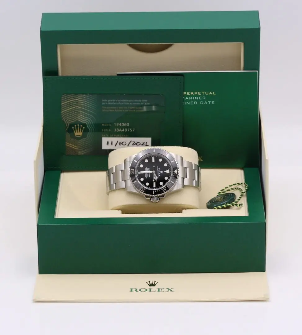 Rolex Submariner / Ref.: 124060 / 10-2021 / Full Set