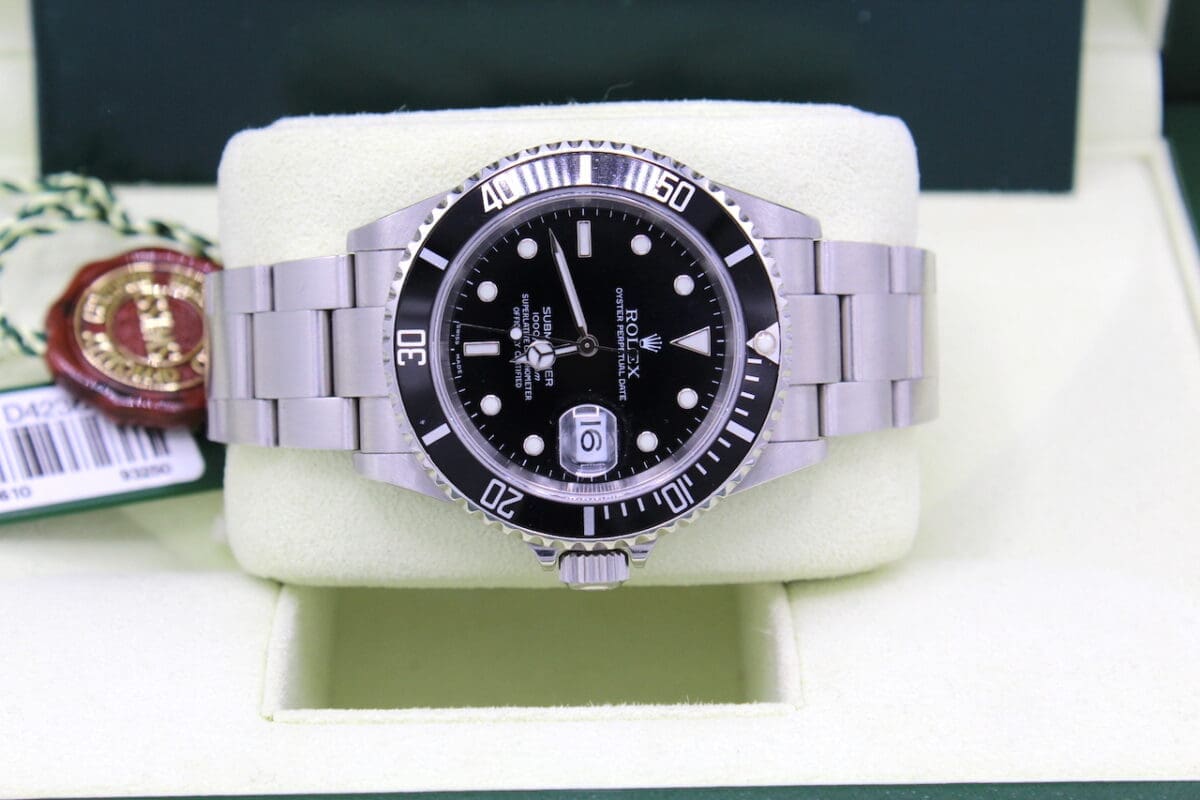 Rolex Submariner Ref.: 16610 / D-Serie / Jan. 2006 / Full Set /