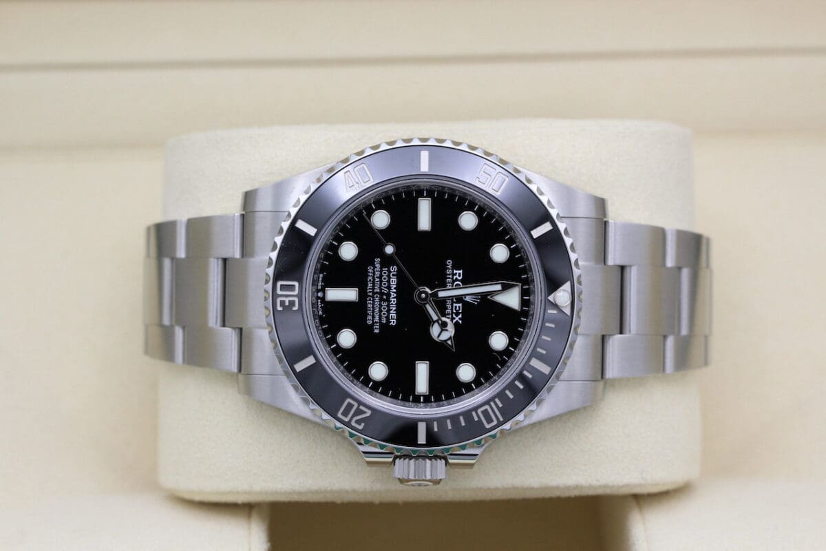 Rolex Submariner / Ref.: 124060  / 3-2022 / NEU / EU / Box & Garantiekarte /