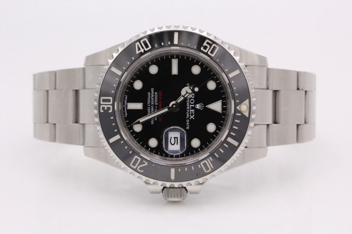 NEU Rolex Sea-Dweller Rotschrift Ref.: 126600 / 11-2018 / Box / Papiere