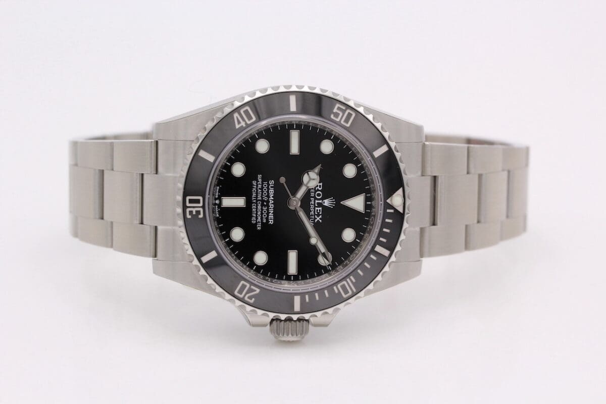 Rolex Submariner / Ref.: 124060  / 5-2022 / Full Stickers / LC100